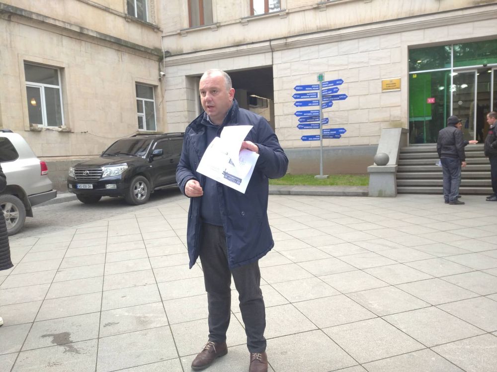 800 ათასი ლარი ქუთაისის ვიცე მერის ბიზნესპარტნიორის კომპანიისათვის – გიგა შუშანია მორგებით ტენდერებზე საუბრობს