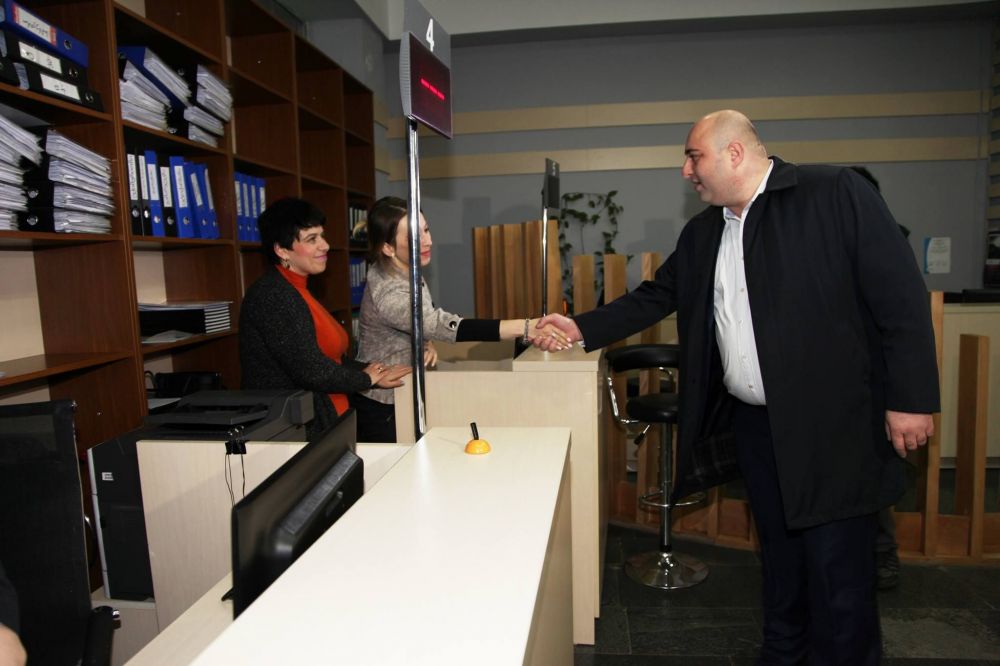 “ეტაპობრივად წარგიდგენთ ჯერ ვიცე მერებს და შემდეგ სამსახურის უფროსებს”-გიორგი ჭიღვარია