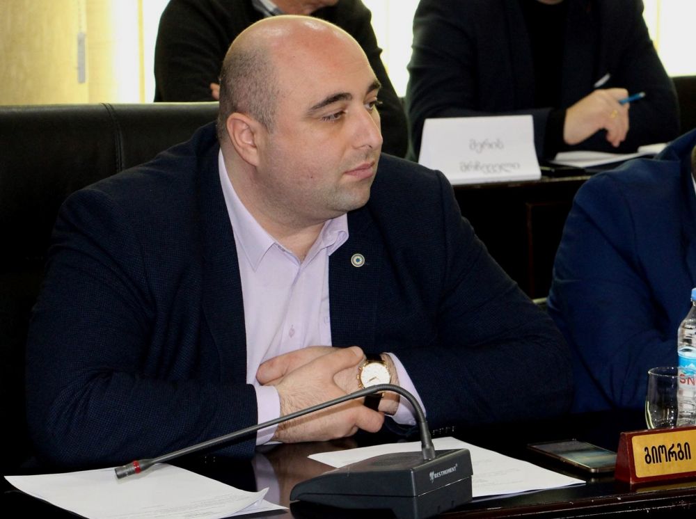 ნიკა ლატარიას გადადგომა პოლიტიკურ პროცესებთან არაფერ შუაშია- გიორგი ჭიღვარია