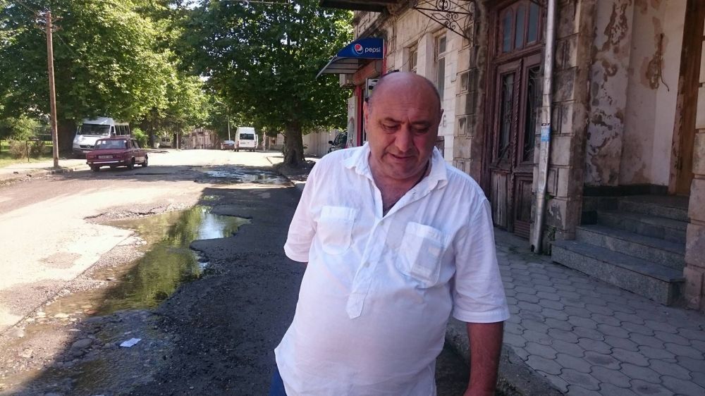 გიორგი შავგულიძე: “სკვერებში მარკეტების მშენებლობა ქუთაისის მერიას განვითარება  ჰგონია”