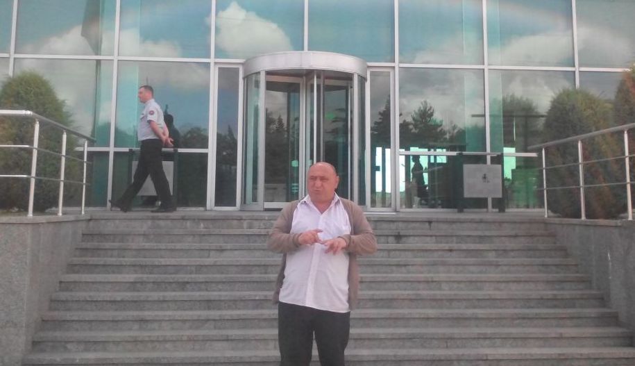 “ნუ მძარცვავ”– შსს–ს მომსახურების სააგენტოებში არსებულ მონოპოლიას აპროტესტებენ