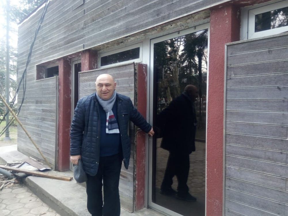 “პარლამენტი წაგვართვეს და ალბათ, გადაწყვიტეს, რომ ტუალეტიც არ გვინდა”  [VIDEO]