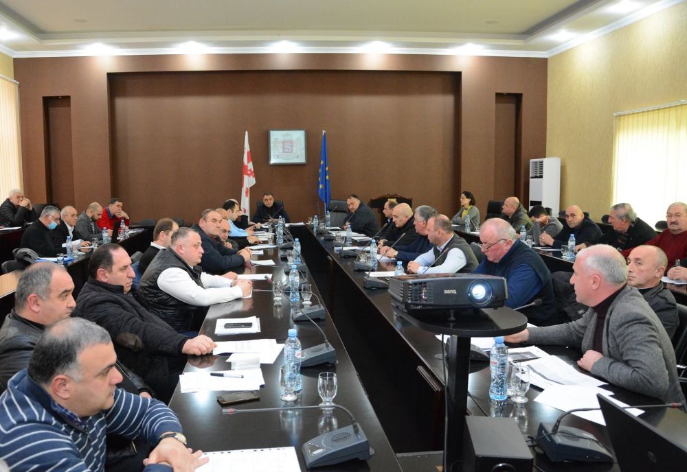 იმერეთის გუბერნატორმა ინფრასტრუქტურულ პროექტების დროულად და ხარისხიანად შესრულება მოითხოვა
