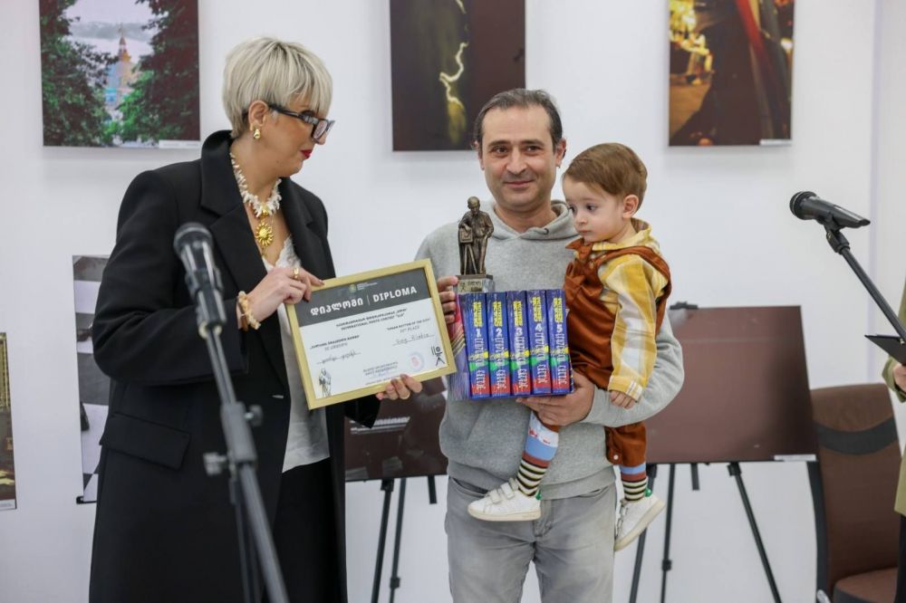 ჩიორა თაქთაქიშვილის მეუღლე სუსში ფეისბუქგვერდის გამო დაიბარეს