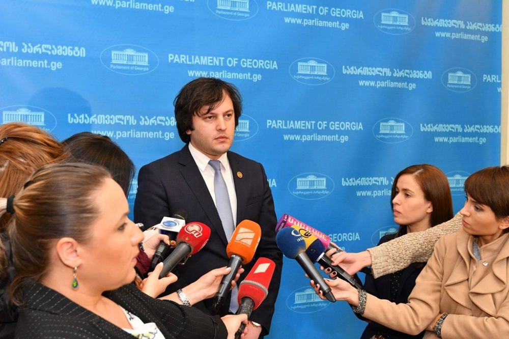 მთავრობის რეორგანიზაციის საკანონმდებლო პაკეტს პარლამენტი დაჩქარებული წესით განიხილავს