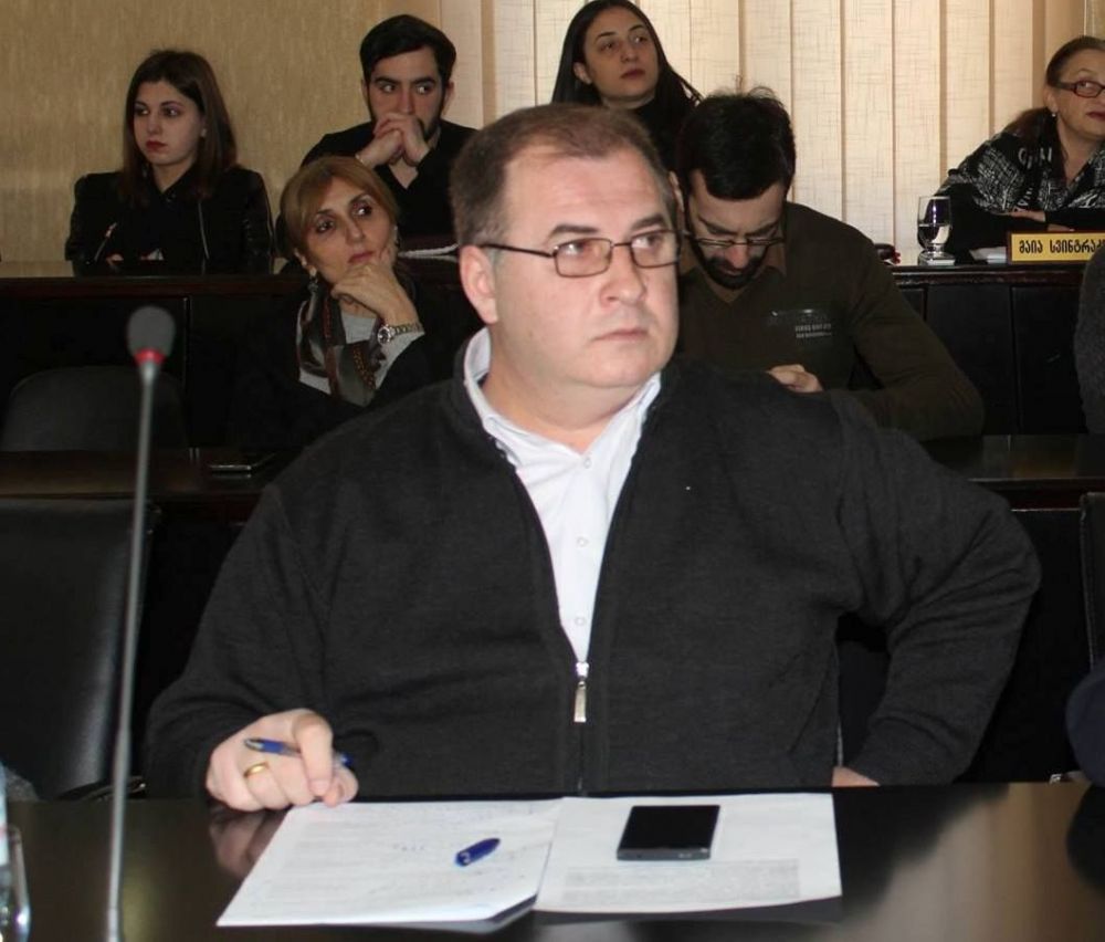 ქუთაისის საკრებულოს იურიდიული კომისიის თავმჯდომარე მუშების კვალიფიკაციის შემოწმებას ითხოვს
