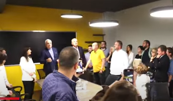 თბილისის სასამართლომ  სამ ოპოზიციონერ ლიდერს პატიმრობა შეუფარდა