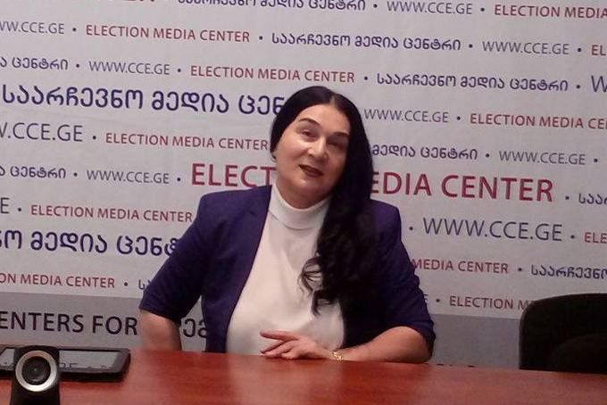 ლია გვენეტაძე: ნუ დაუჭერთ მხარს „ფულის ტომრებს“