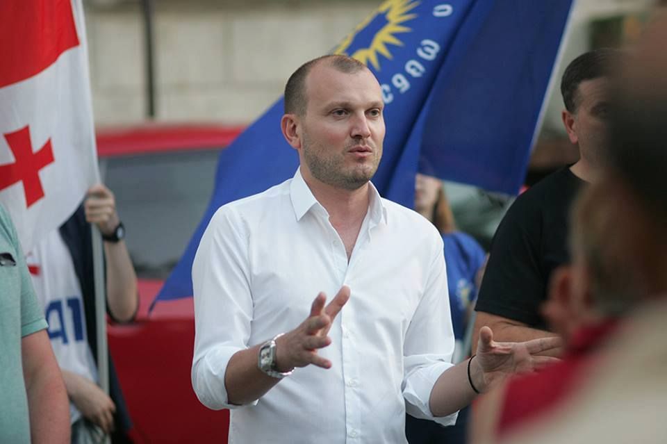 მამუკა რიჟამაძემ ამომრჩეველს საარჩევნო პროგრამა  და სოციალური პროექტები გააცნო  [R]