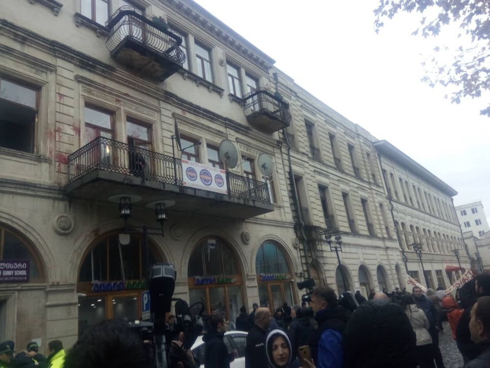 ქუთაისში “გაერთიანებული ოპიზიციის” ოფისში შეჭრა სცადეს