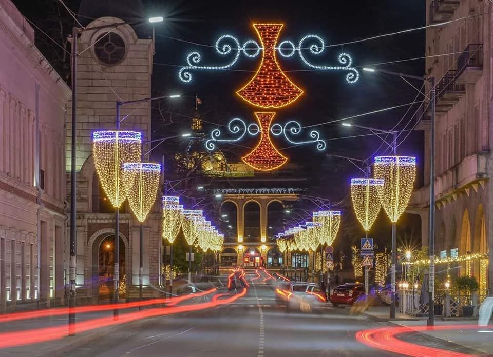 საახალწლოდ მორთული ქუთაისი [PHOTO]