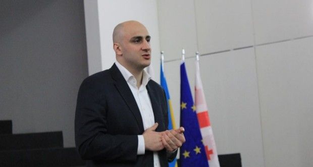 „ნაციონალური მოძრაობის“ არც ერთი წევრი არ გაყვება გადასატან ყუთს”