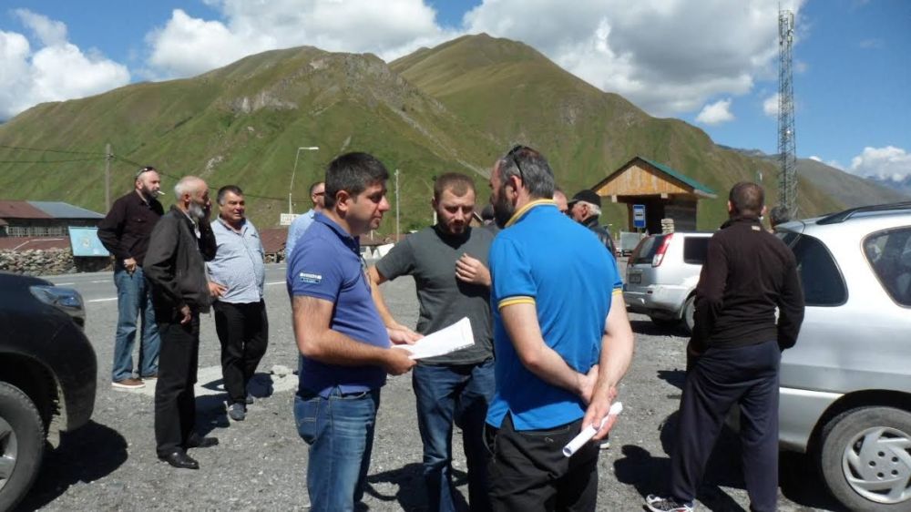 ზაქარია ქუცნაშვილის წინასაარჩევნო კამპანია გრძელდება (R)