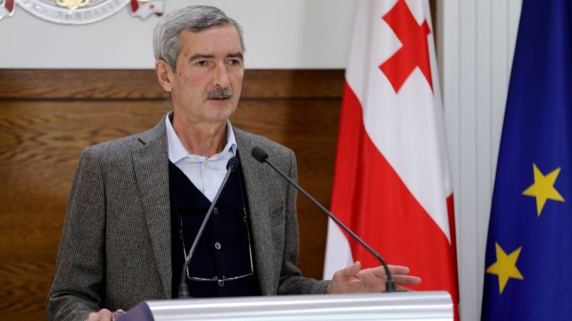 რა უნ­და იც­ოდ­ნენ ვაქ­ცი­ნა­ცი­ის მსურ­ვე­ლებ­მა? – პაატა იმნაძის რჩევა
