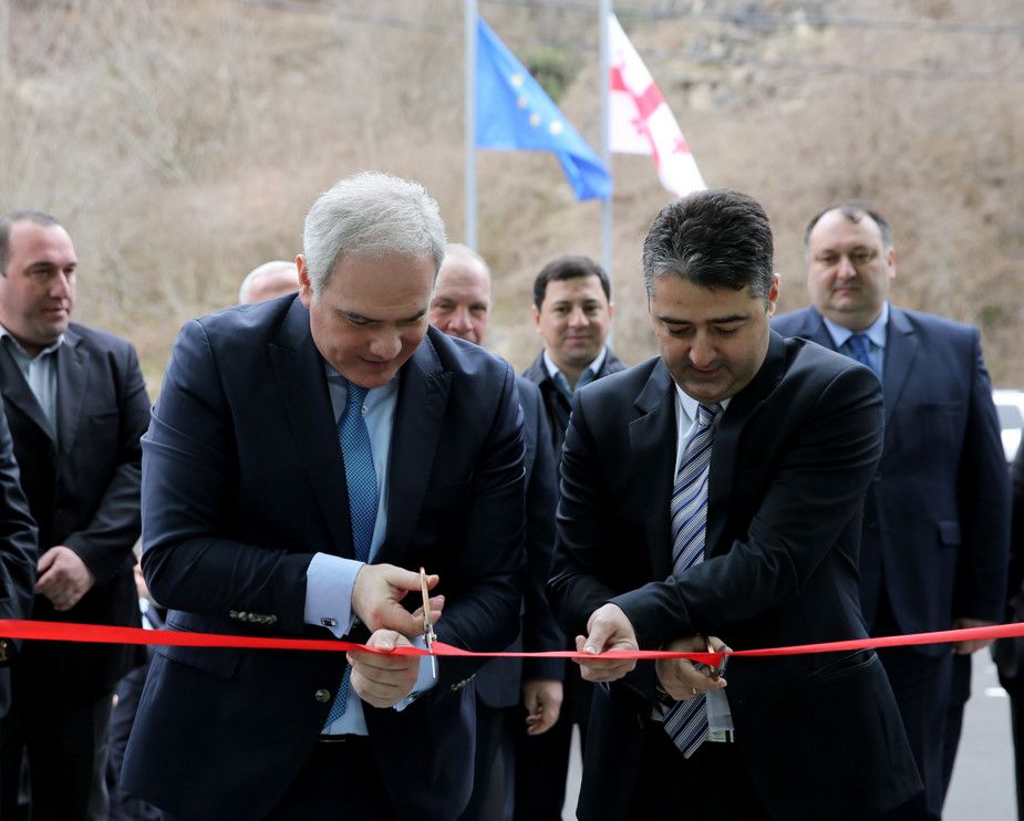 საჩხერეში  მომსახურების სააგენტოს ახალი, ადაპტირებული  შენობა გაიხსნა