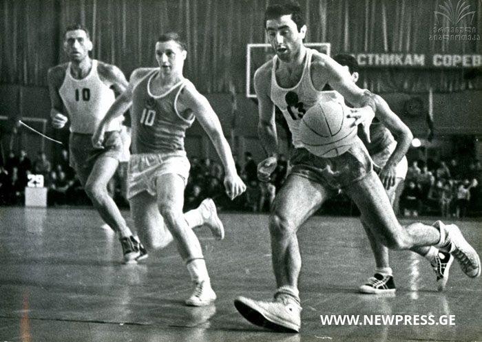 ქუთაისში ნიკოლოზ დერიუგინსა და ზურაბ გრძელიძეს ვარსკვლავებს გაუხსნიან