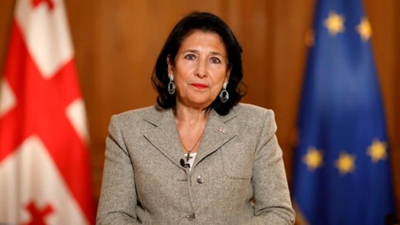 ეს ნიშნავს საჯარო სამსახურის ტოტალურ პოლიტიზებას – სალომე ზურაბიშვილი ახალ კანონზე