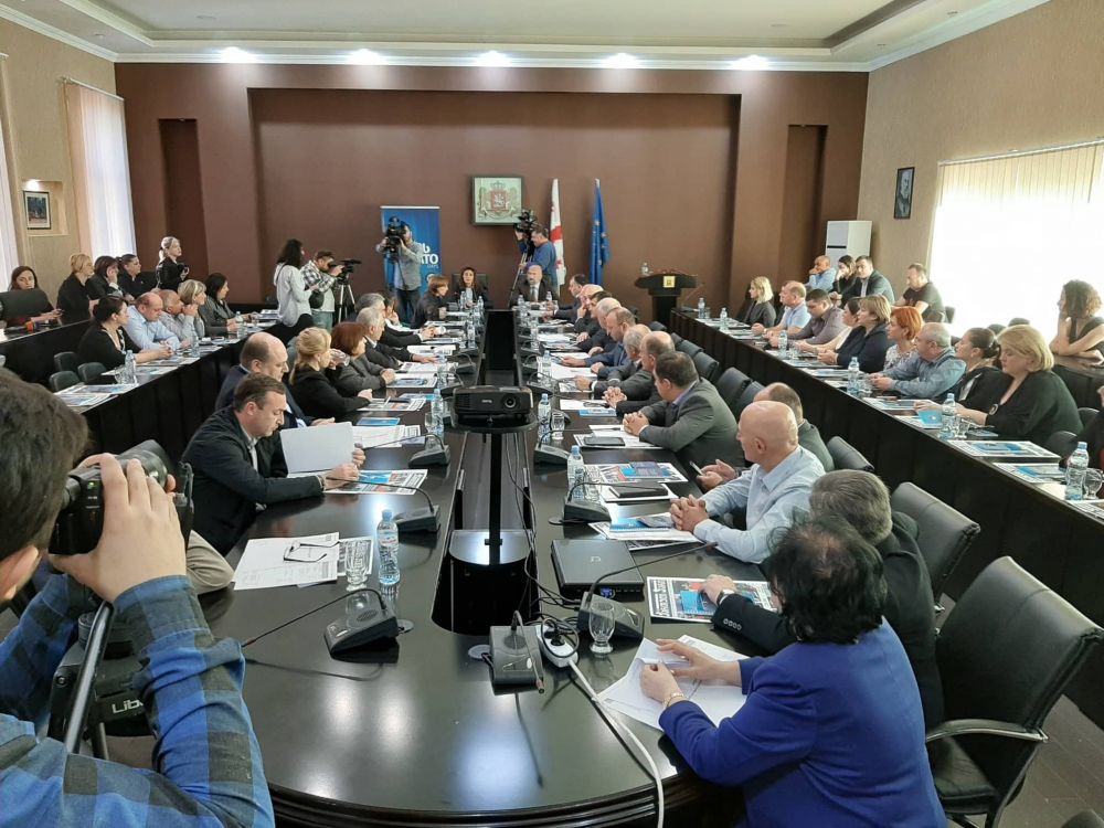 ქუთაისში ნატოსა და ევროკავშირის შესახებ საინფორმაციო შეხვედრა გაიმართა