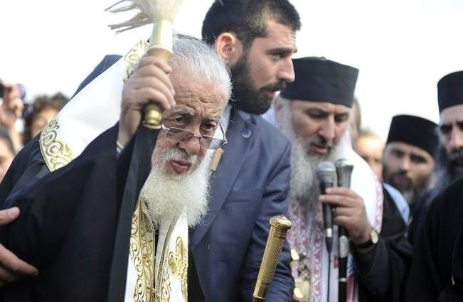 “მობრძანდით სამების ტაძარში და მოიყვანეთ ბავშვები”