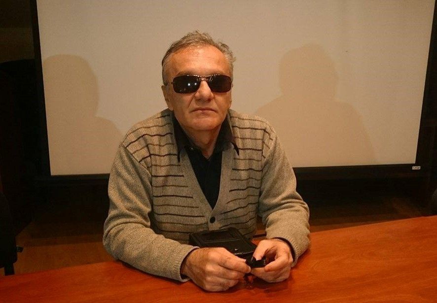 უსინათლო ხელოვანის ფერადი სამყარო