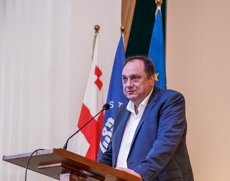 ტყიბულის „საქნახშირის“ შემდეგ  მიხეილ სოცკი ჭიათურაში სამთო წარმოების აღდგენა უხელმძღვანელებს