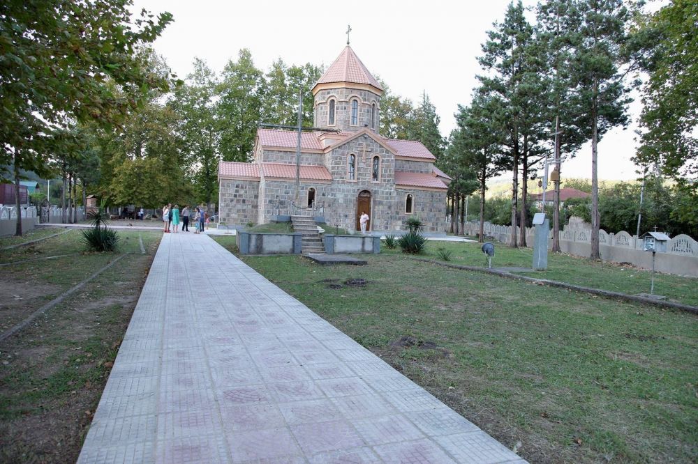 გუმათის დასახლებაში  ახლადაშენებული ტაძარი აკურთხეს