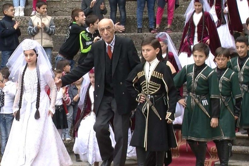 “ტყიბულქალაქობის” დღესასწაული საზეიმოდ აღინიშნა