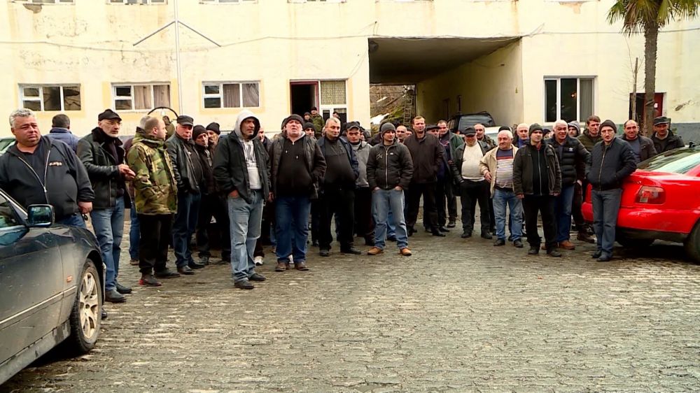“ახალმა ინვესტორმა ჩვენი მდგომარეობა გააუარესა”- ტყიბულში მეშახტეები გაიფიცნენ