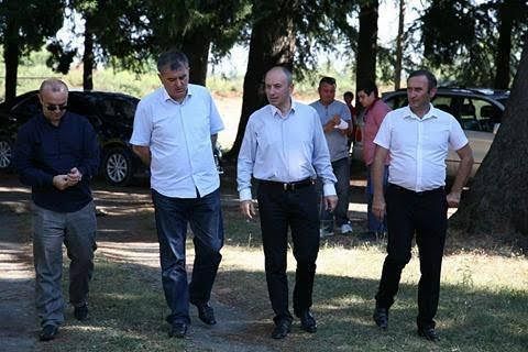 “გურამ მაჭარაშვილმა დევნილთა და განსახლების მინისტრთან ერთად ლაგოდეხის დევნილთა დასახლება მოინახულა (R)