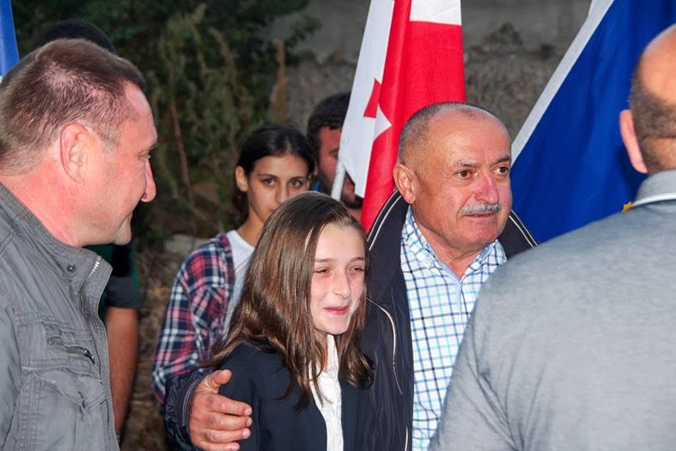 იოსებ მაკრახიძე ამომრჩევლებს ხვდება (R)