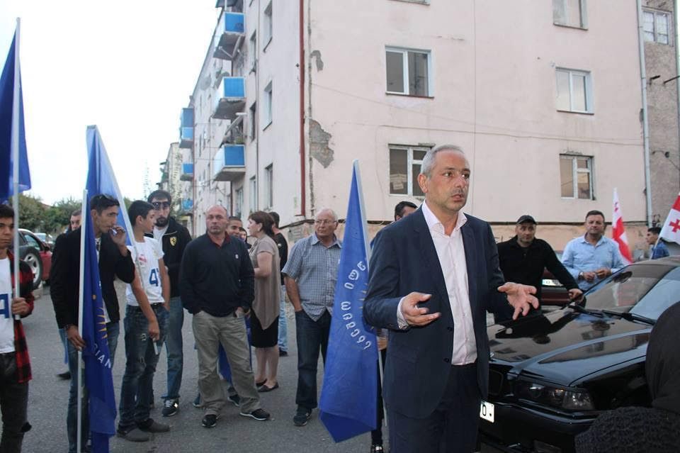 ვალერი გელაშვილმა და ირაკლი მეზურნიშვილმა მოსახლეობასთან  შეხვედრები გამართეს (R)