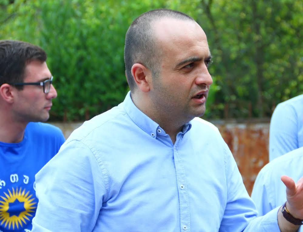 შალვა კიკნაველიძე წინასაარჩევნოდ შეხვედრებს განაგრძობს (R)
