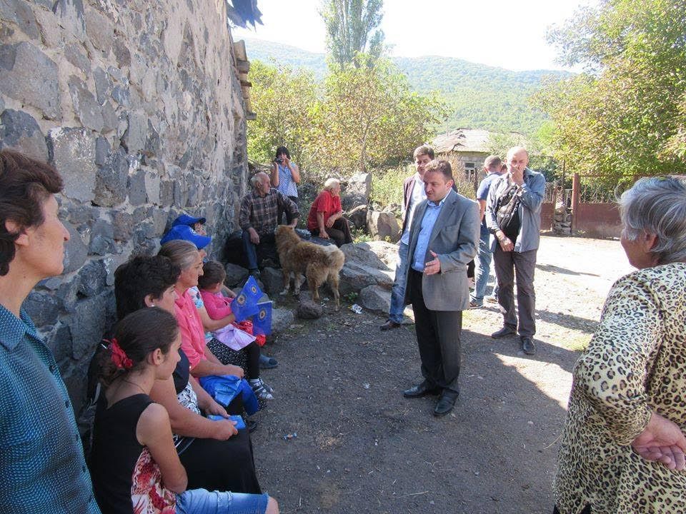 გედევან ფოფხაძე და გიორგი კოპაძე მოსახლეობას შეხვდნენ (R)