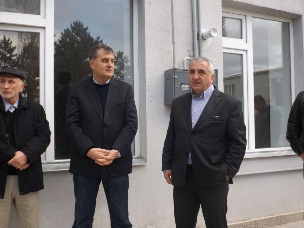 ვალერი გელაშვილი და სოზარ სუბარი ხაშურში მცხოვრებ დევნილებს შეხვდნენ (R)