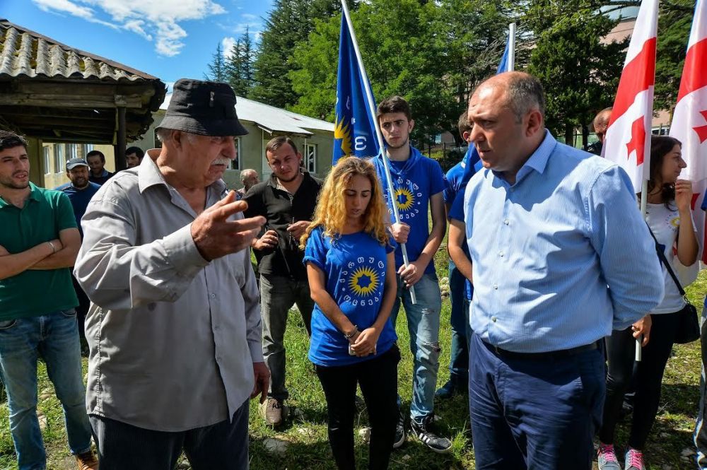 “მაქვს იმის ცოდნა და გამოცდილება, როგორ უნდა შეიფუთოს ქალაქები და სოფლები, რომ მიმზიდველი გახდეს” (R)