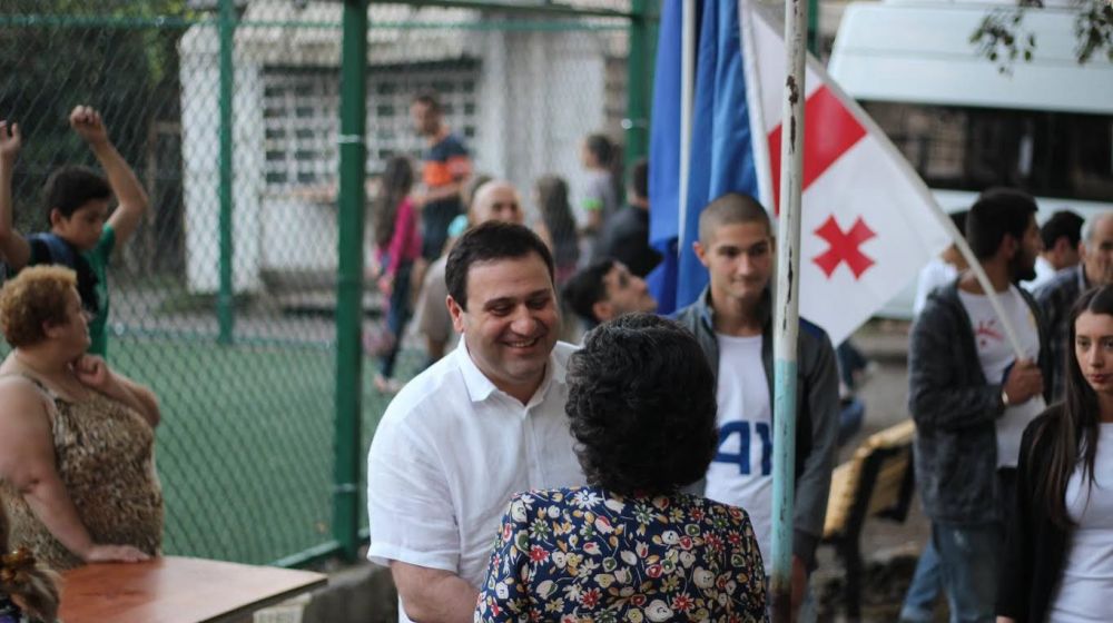 “ჩვენმა გუნდა დაამტკიცა, რომ ქვეყნის მართვა  ტერორის გარეშეც შესაძლებელია” (R)