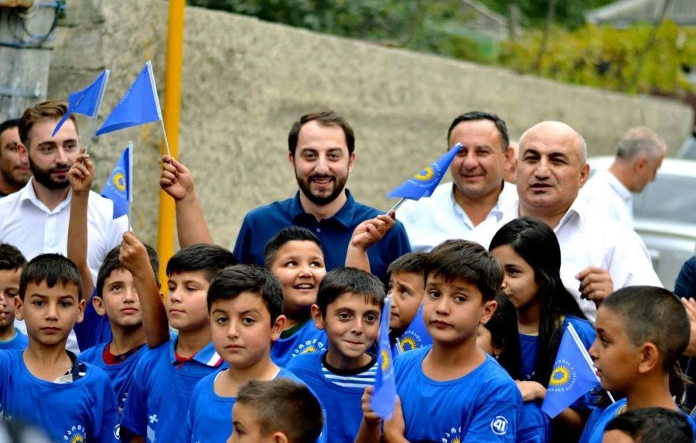 ირაკლი მეზურნიშვილი სოფელ საქადაგიანოსა და ხიდისყურში ეთნიკური უმცირესობების წარმომადგენლებს შევხდა (R)