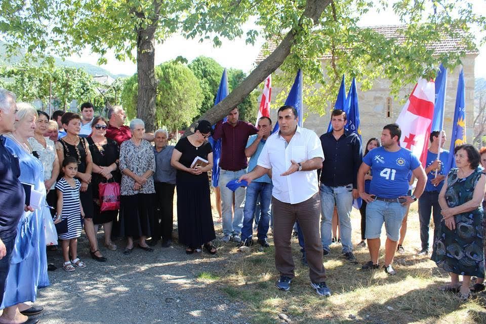 თემურ ხუბულური და ვალერი გელაშვილი მოსახლეობას შეხვდნენ (R)
