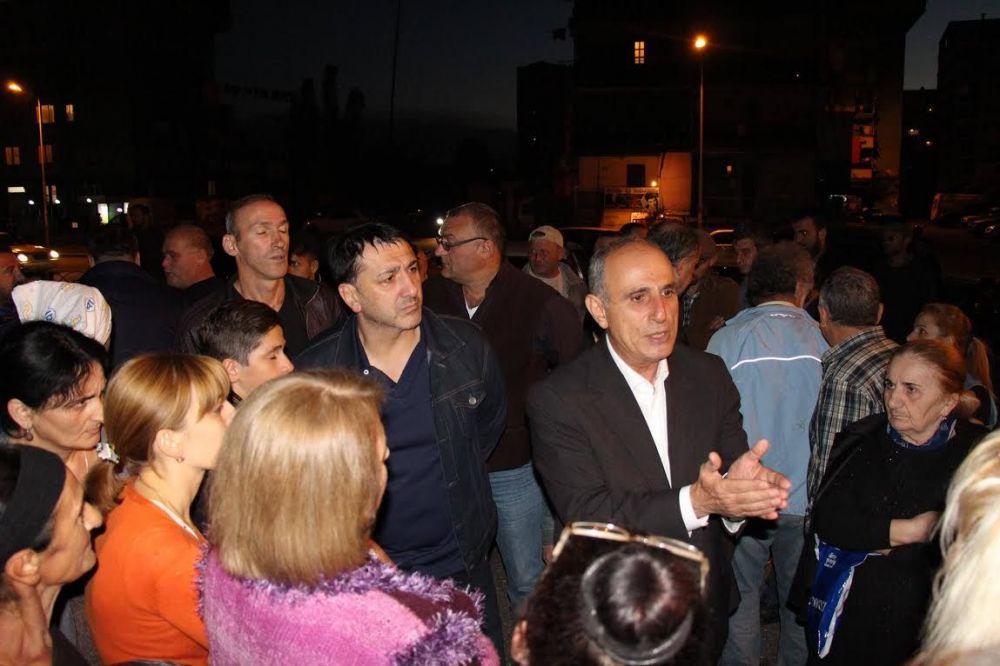 “ჩვენ საფუძველი ჩავუყარეთ ჩვენი ქვეყნის წინსვლას და ახლა სწრაფი განვითარების დროა” (R)