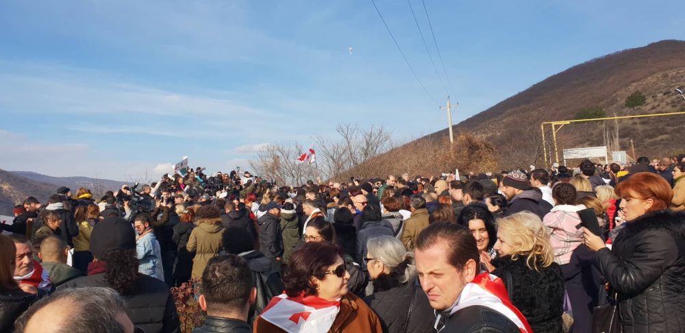 საოკუპაციო ხაზთან ვაჟა გაფრინდაშვილის მხარდამჭერი აქცია იმართება