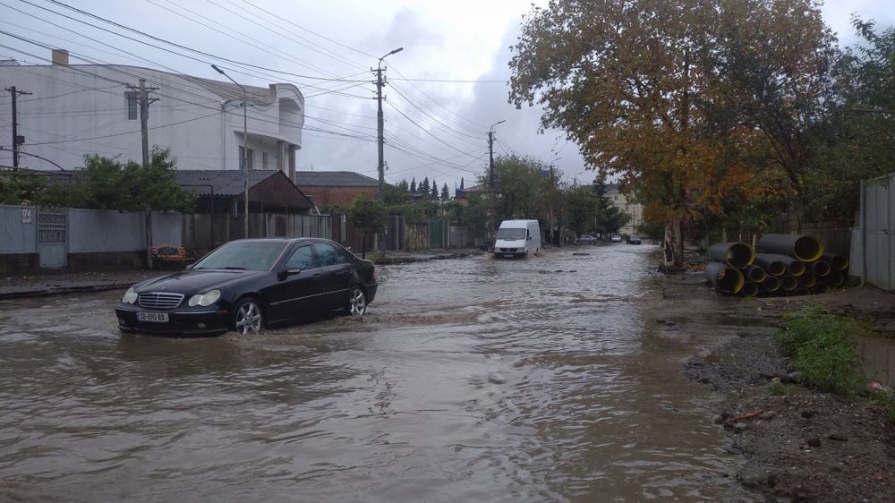 ძლიერმა წვიმამ ქუთაისში პრობლემები შექმნა [VIDEO]
