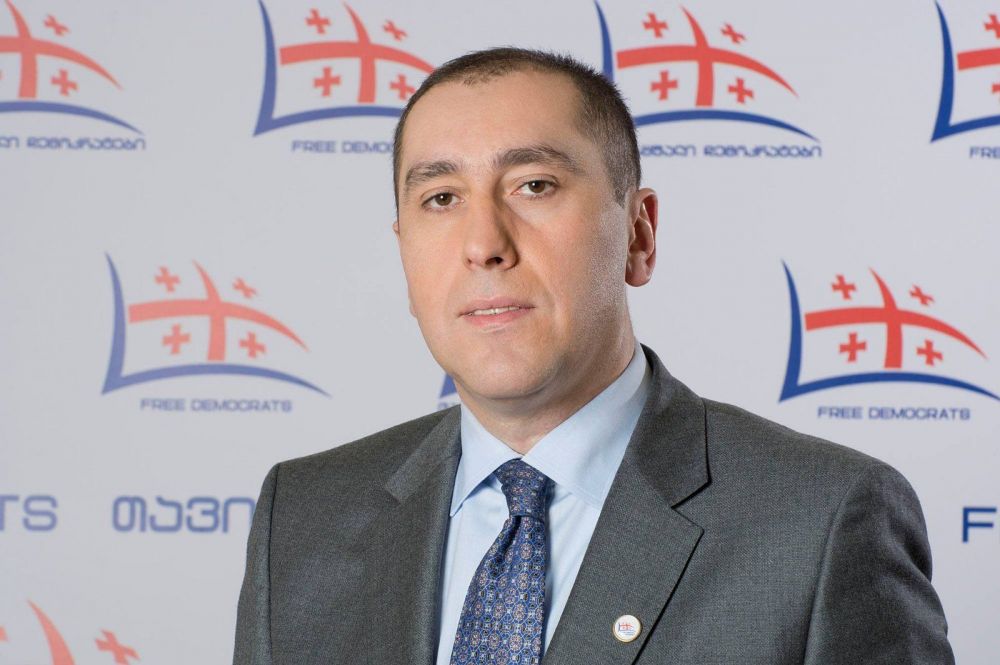ზურაბ აბაშიძე ყაზახეთში ელჩად ინიშნება