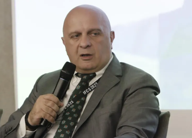 პერსონალური ინფორმაციის ეს რაოდენობა სრულიად საკმარისია თქვენი სახელით დანაშაულის ჩასადენად- -ანდრო გოცირიძე
