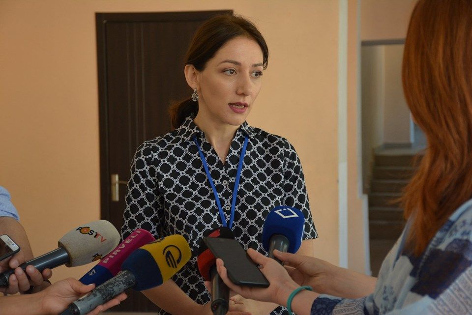 შეფასებისა და გამოცდების ეროვნული ცენტრის დირექტორი საგამოცდო პროცესს ქუთაისის №17 საჯარო სკოლაში გაეცნო