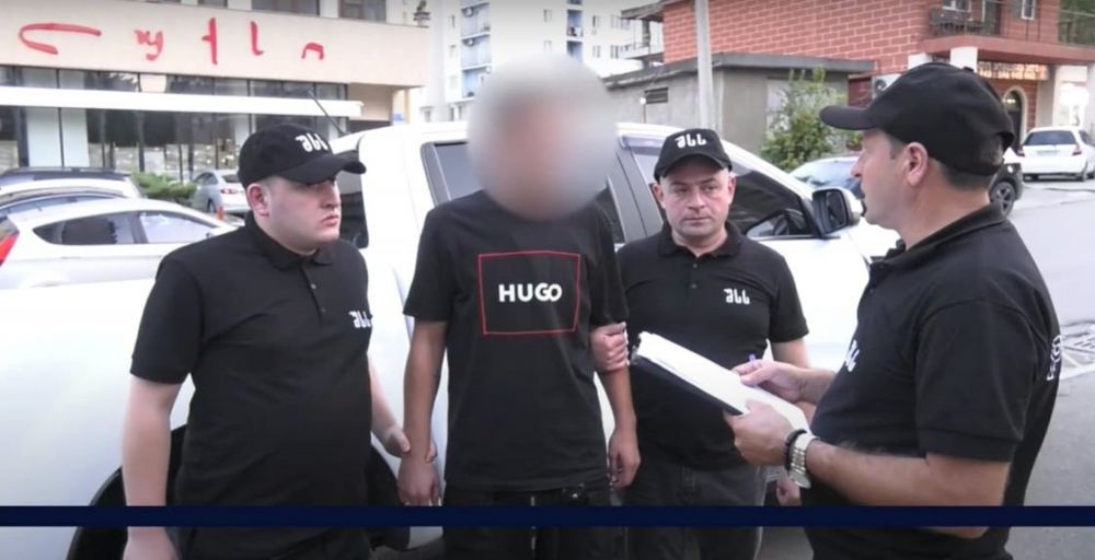 ონლაინკაზინოში გამარჯვებულს თანხას სძალავდნენ – დაკავებულია 2 ახალგაზრდა კაცი