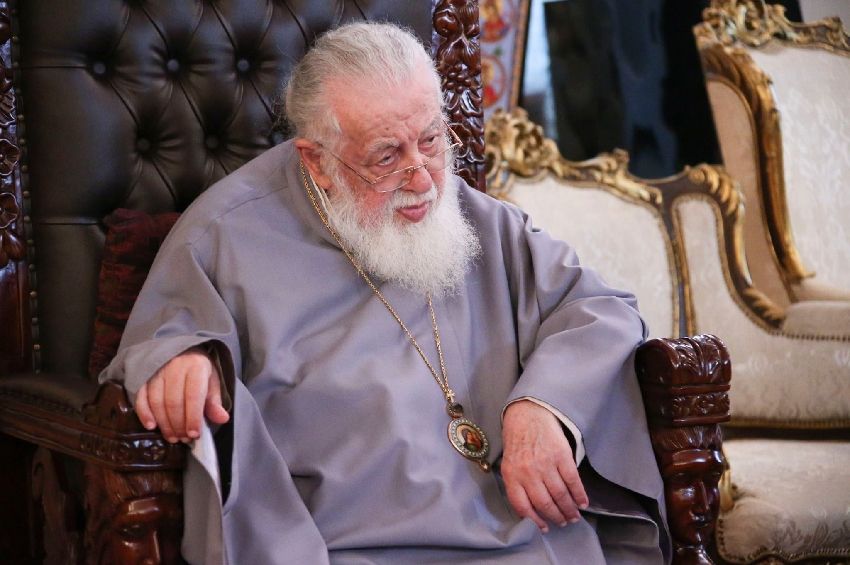 გილოცავთ მარიამობას – ილია მეორე საზეიმო წირვას დაესწრო