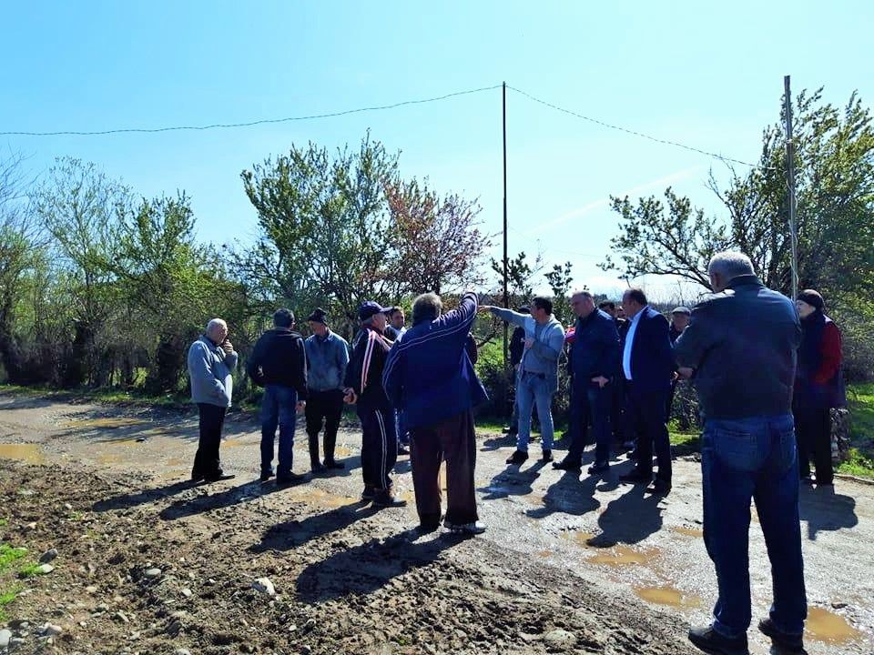 კვახჭირის მოსახლეობა ხელისუფლებას პოლიტიკური ნიშნით დისკრიმინაციაში ადანაშაულებს