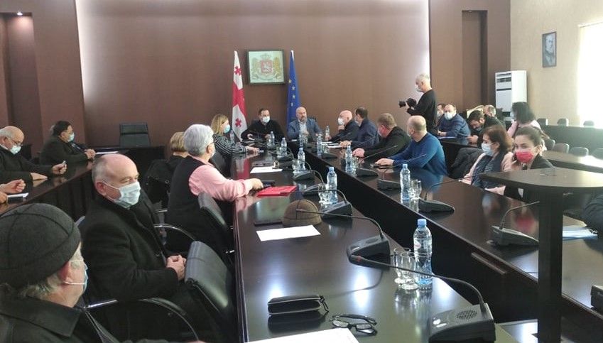 პარლამენტარებმა ქუთაისში კოოპერატივების წარმომადგენლებთან შეხვედრა გამართეს