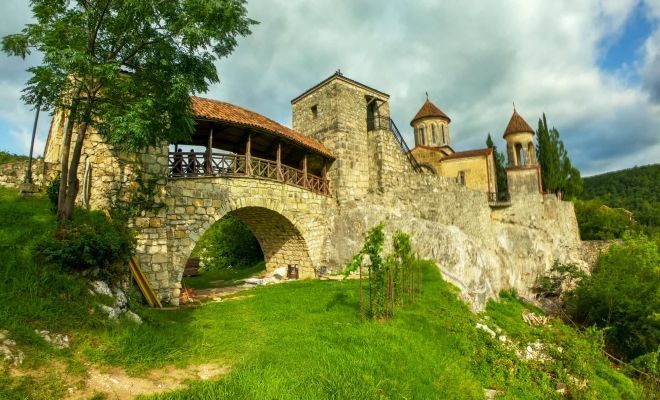 ქართველი წმინდანების, დავით და კონსტანტინეს ხსენების დღე აღინიშნება