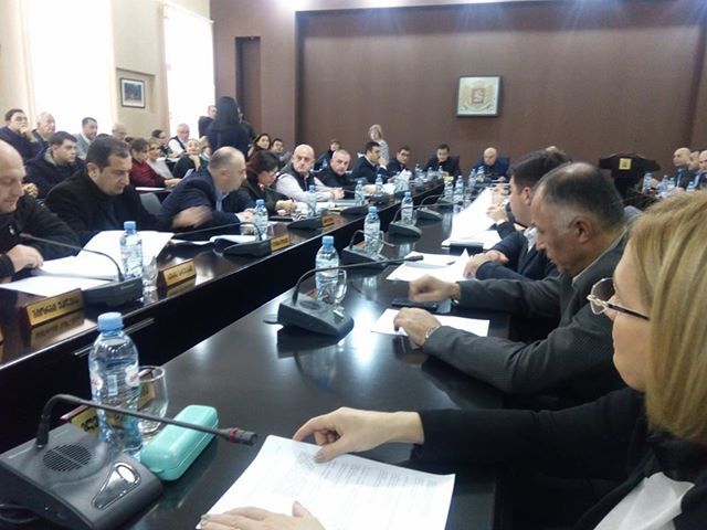 ქუთაისის საკრებულომ რეორგანიზაციის საკითხის განხილვის გადადებას მხარი არ დაუჭირა
